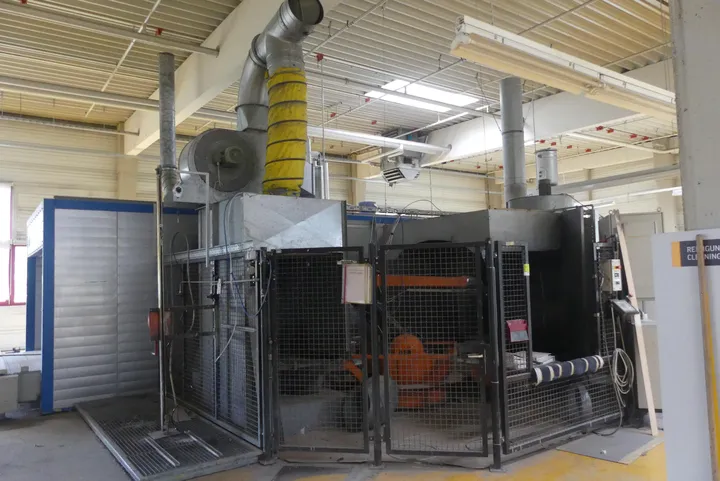 ABB Beiz-Roboter Typ: ME-512 C5.3 / Maße in cm ca. 460 x 560 x 300